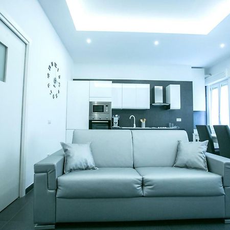 Benvenuti Al Sud Naples Apartment Exterior photo